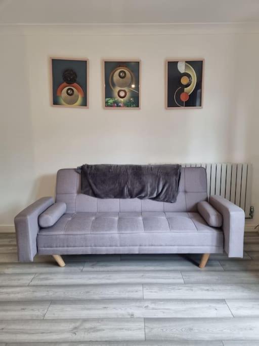 Maidstone Villa 3 Bedroom Free Sports Channels,Parking Sleeps 7 Luaran gambar