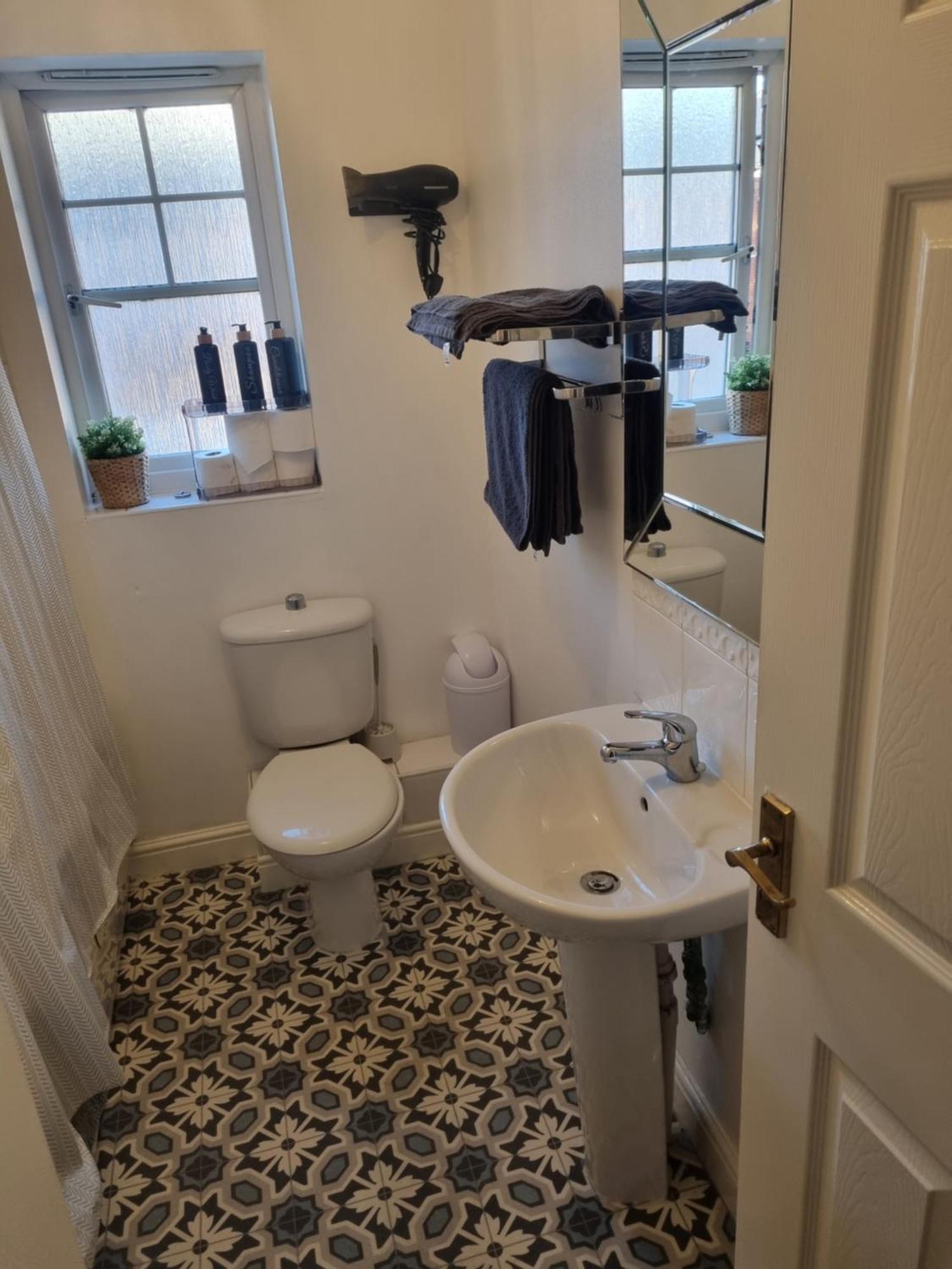 Maidstone Villa 3 Bedroom Free Sports Channels,Parking Sleeps 7 Luaran gambar