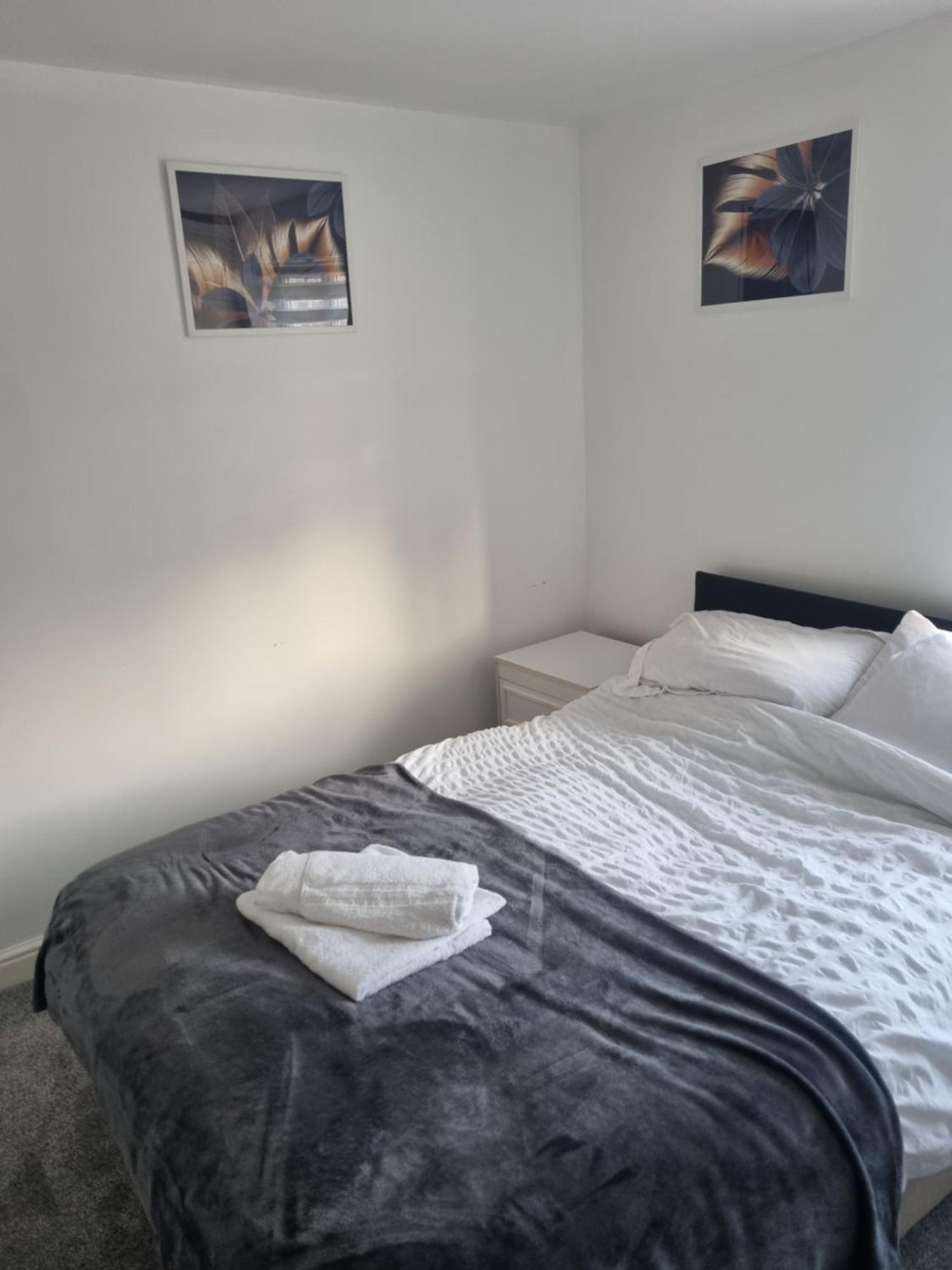 Maidstone Villa 3 Bedroom Free Sports Channels,Parking Sleeps 7 Luaran gambar