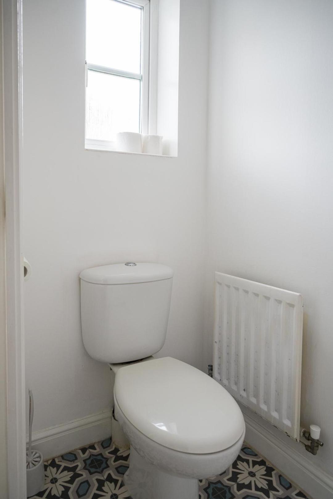Maidstone Villa 3 Bedroom Free Sports Channels,Parking Sleeps 7 Luaran gambar