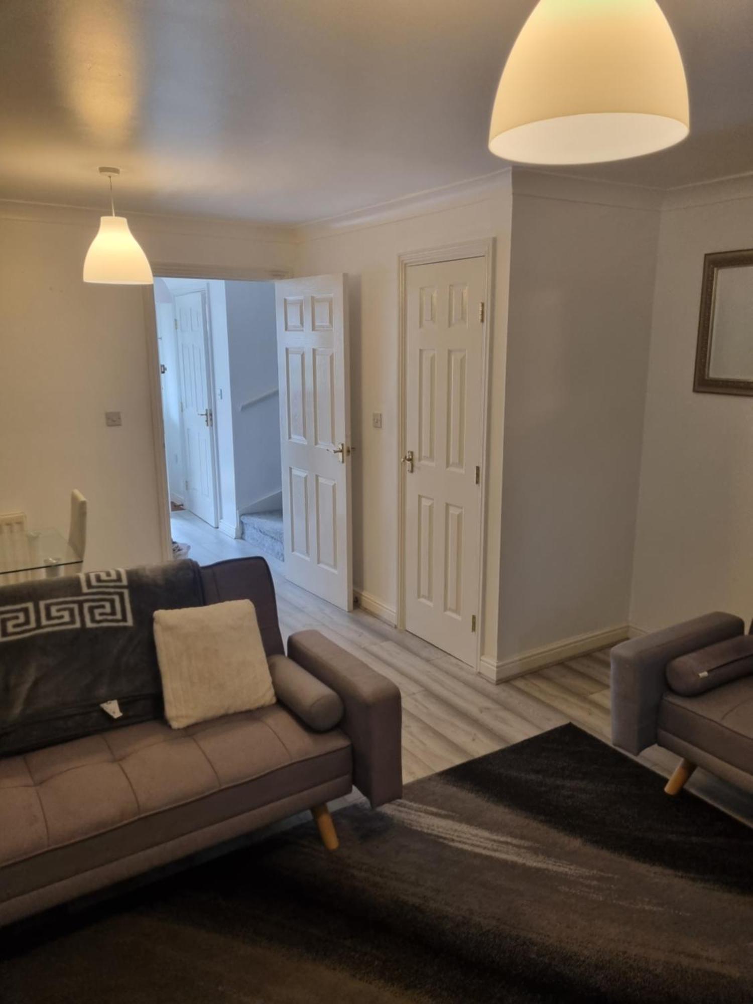 Maidstone Villa 3 Bedroom Free Sports Channels,Parking Sleeps 7 Luaran gambar