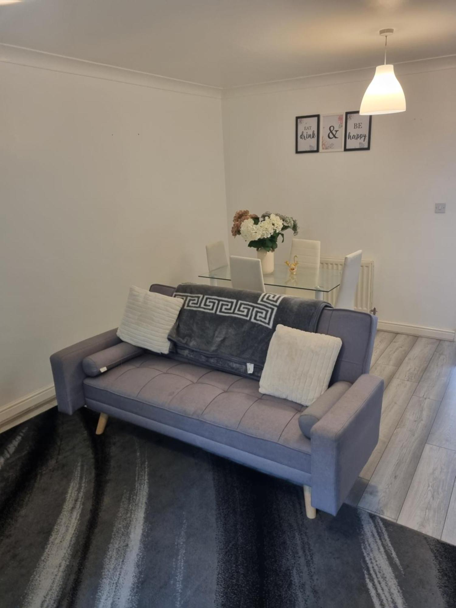 Maidstone Villa 3 Bedroom Free Sports Channels,Parking Sleeps 7 Luaran gambar