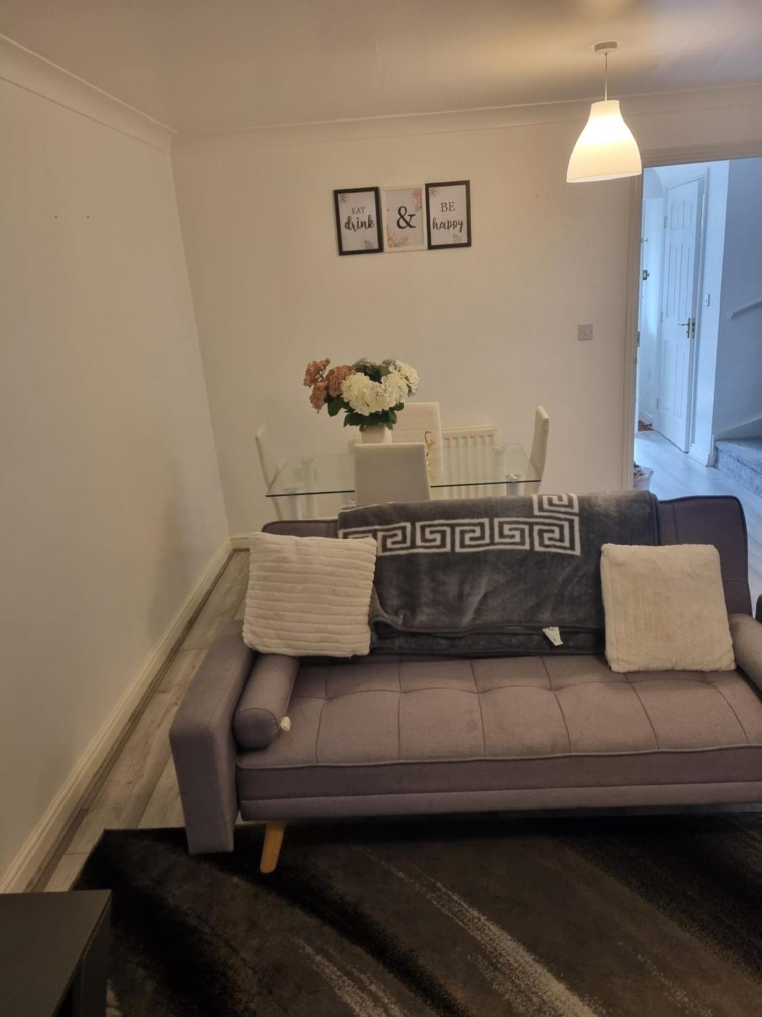 Maidstone Villa 3 Bedroom Free Sports Channels,Parking Sleeps 7 Luaran gambar