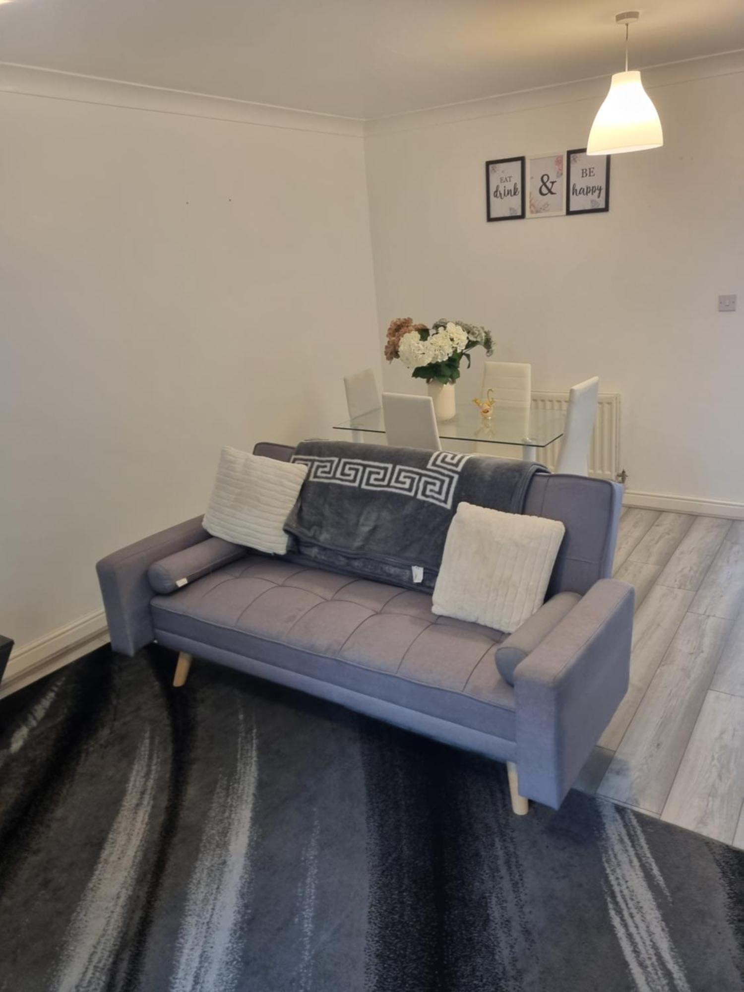 Maidstone Villa 3 Bedroom Free Sports Channels,Parking Sleeps 7 Luaran gambar