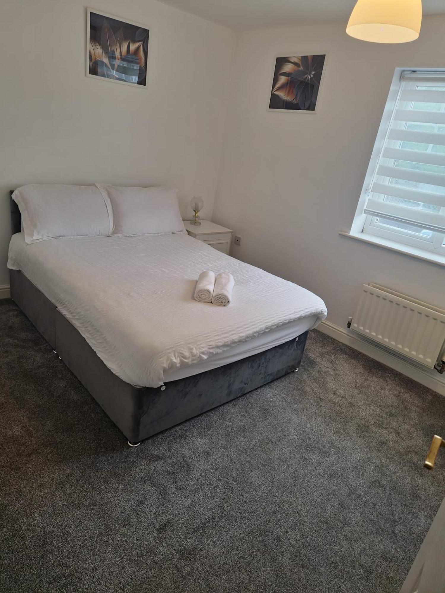 Maidstone Villa 3 Bedroom Free Sports Channels,Parking Sleeps 7 Luaran gambar